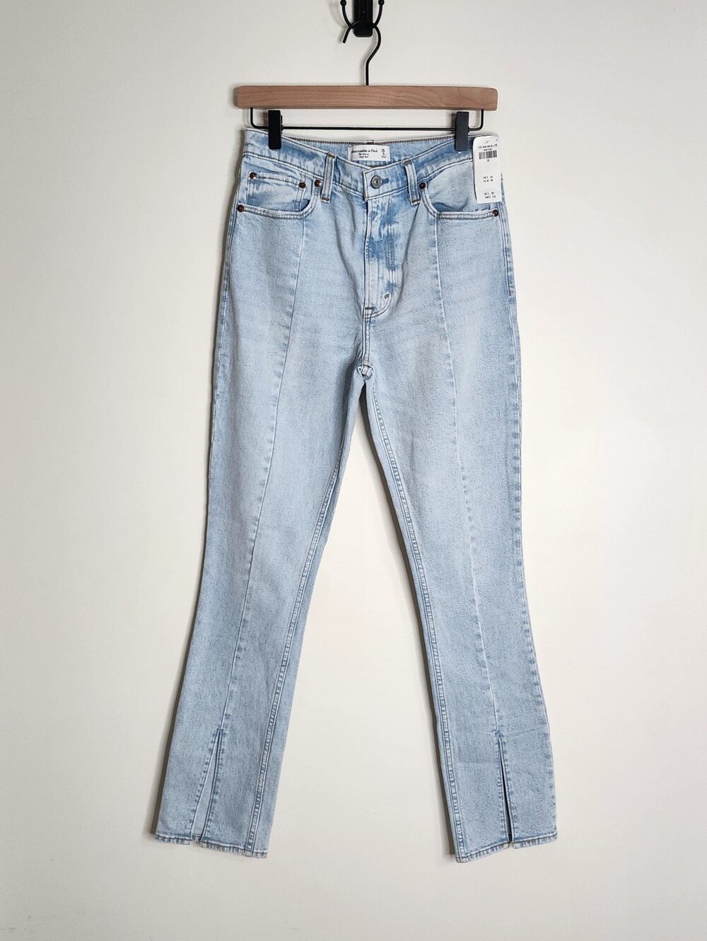 Abercrombie & Fitch The Skinny High Rise Light Wash Straight Jeans Sz 6 Casual